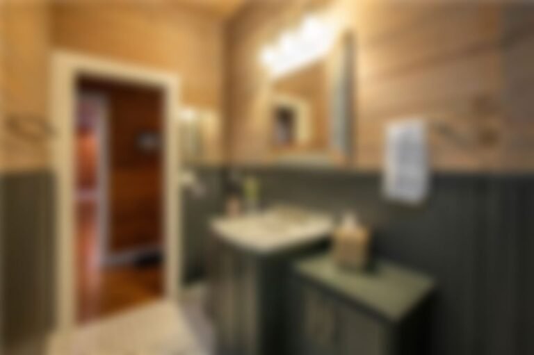 8d076785 51 768x511